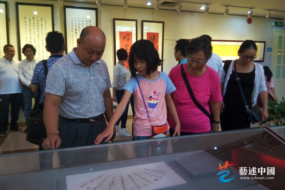 “岭南三友”国画书法艺术巡展在深圳福永美术馆展出
