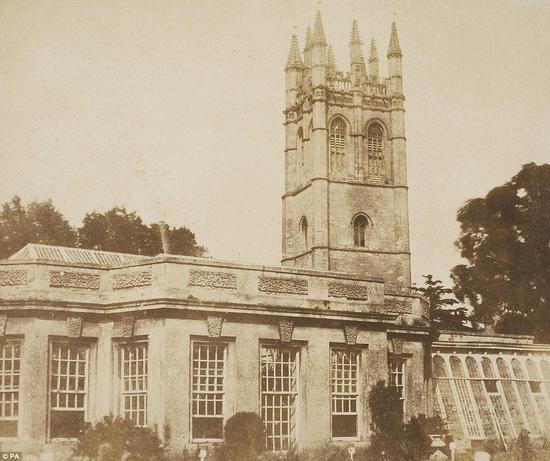 1842年，英国牛津大学Botanic花园